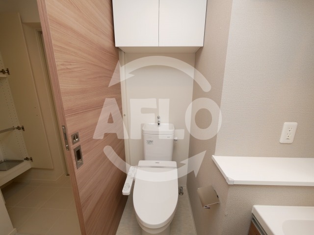 トイレ　TLRレジデンス本町WEST　トイレ