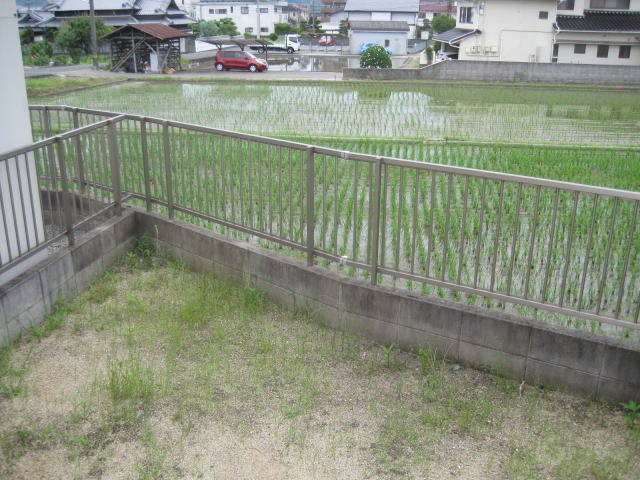 バルコニー　庭