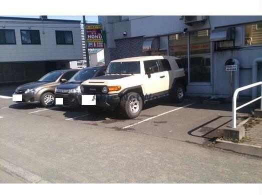 駐車場　駐車場