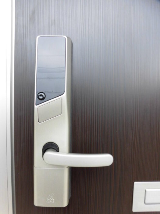 玄関　現況を優先とします。