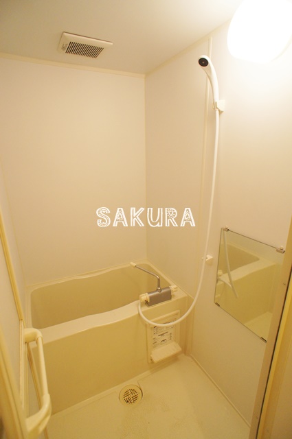 バス・シャワールーム　日々の疲れを癒すお風呂です♪