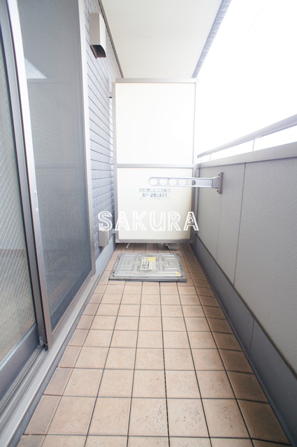 バルコニー　暖かな日差しのふりそそぐバルコニー♪