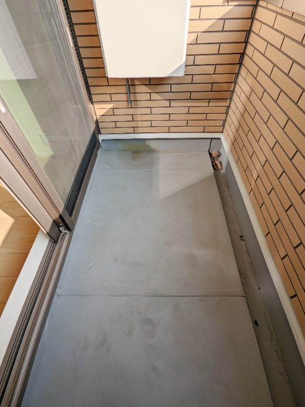 バルコニー　図面と現状に相違がある場合には現状を優先