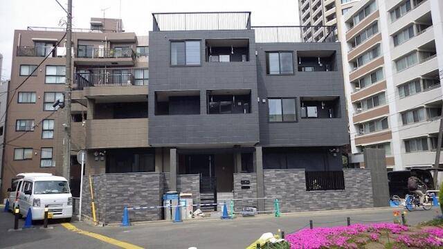 建物外観　オートロック完備