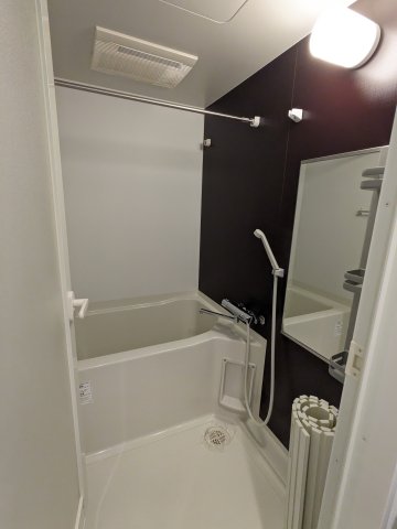 バス・シャワールーム　402号室