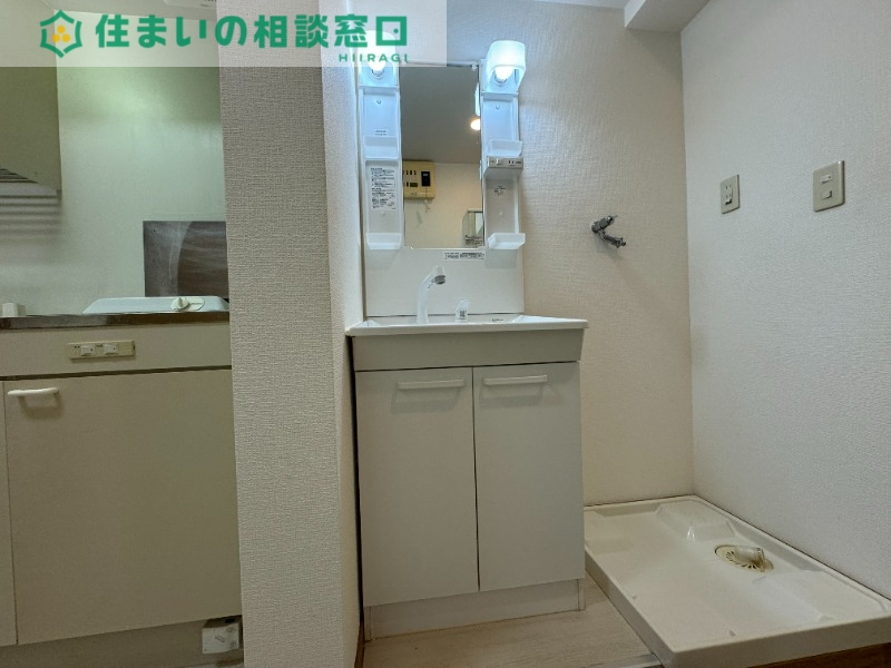 洗面設備　同型