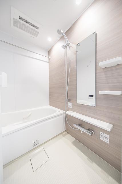 バス・シャワールーム　※写真は同タイプ住戸です。