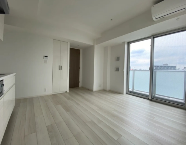 居室・リビング　☆明るい居間☆