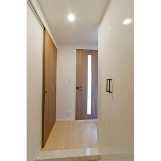 玄関　※写真は同タイプ住戸です。