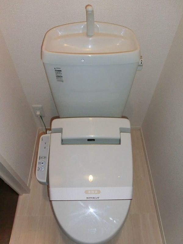 トイレ　別部屋参考