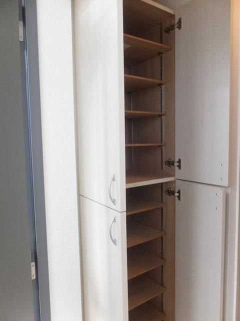 玄関　シューズボックス