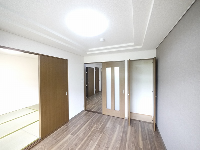 その他部屋・スペース　広くて明るい寝室