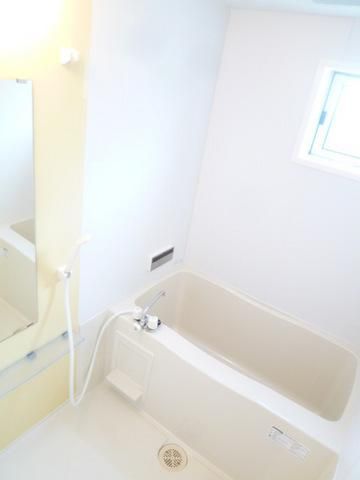 バス・シャワールーム　同タイプイメージ写真です