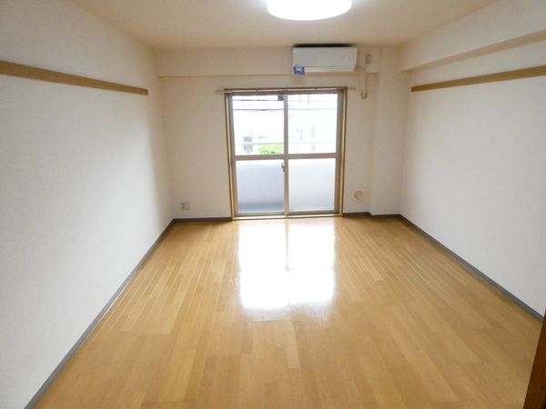 居室・リビング　※別室参考写真