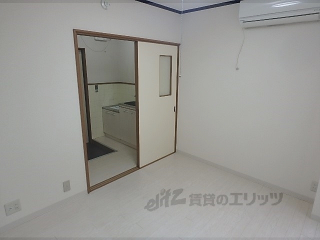 居室・リビング　居室