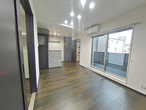 居室・リビング　※別部屋の写真です