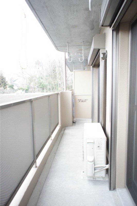 バルコニー　図面と現状に相違がある場合には現状を優先