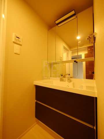 洗面設備　グランクリュ新宿御苑