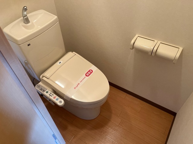 トイレ　シャワー付トイレ