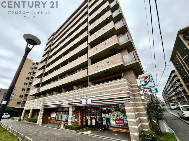 建物外観　安心のオートロック付き♪