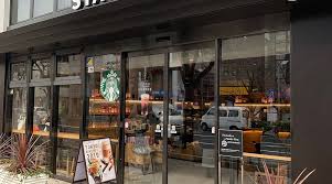 飲食店　スターバックスコーヒー桜新町店（飲食店）まで580m