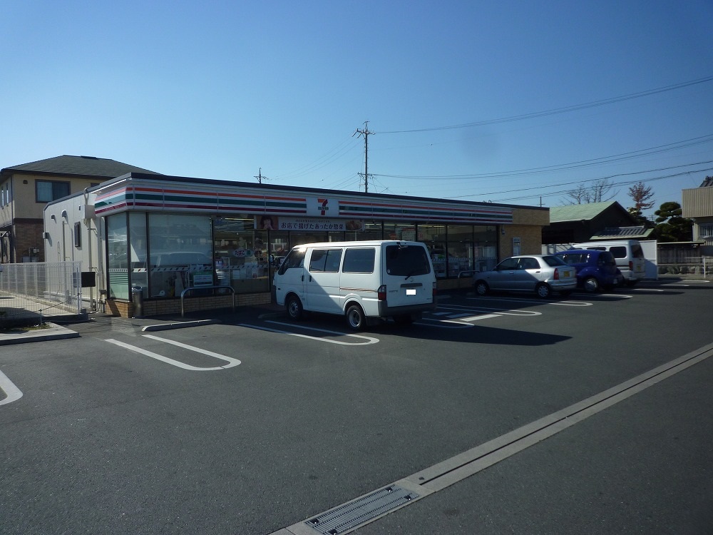 コンビニ　セブンイレブン浜松雄踏店（コンビニ）まで904m