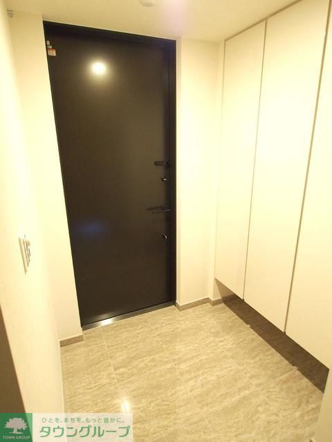 玄関　※写真は同タイプ住戸です。