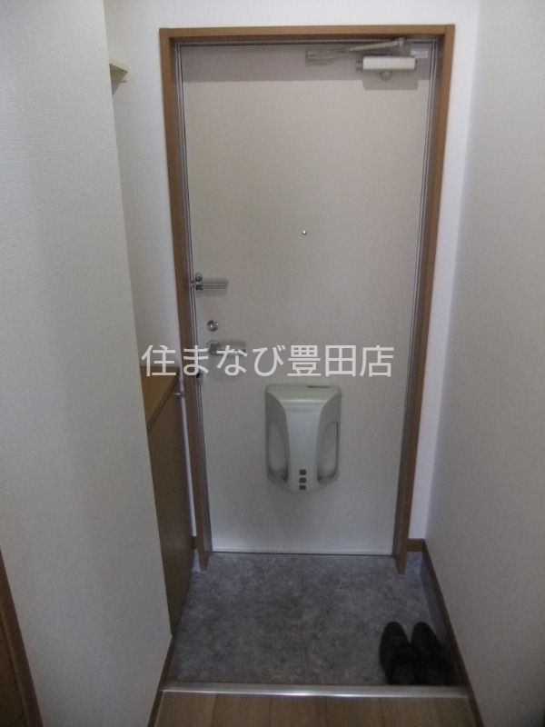 玄関　同型別部屋写真