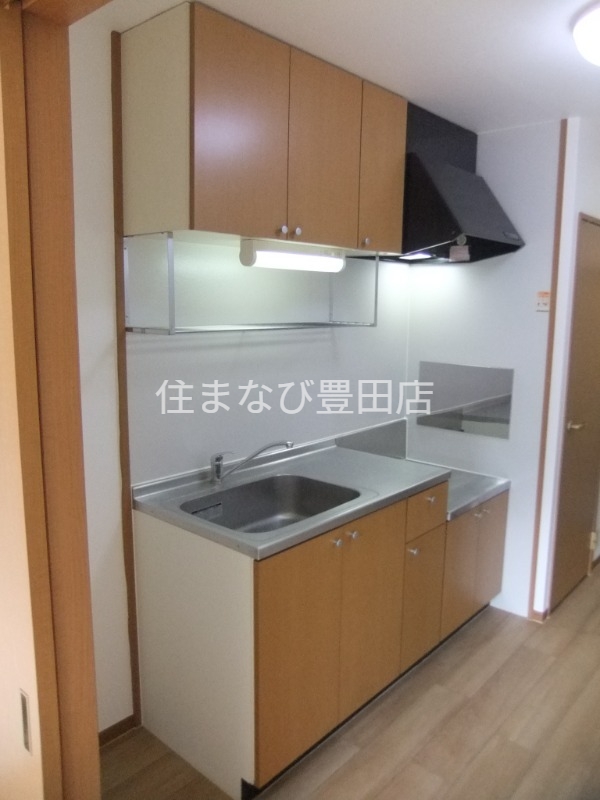 キッチン　同型別部屋写真