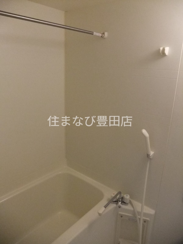 バス・シャワールーム　同型別部屋写真