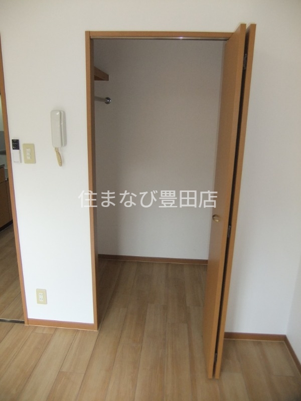 収納　同型別部屋写真