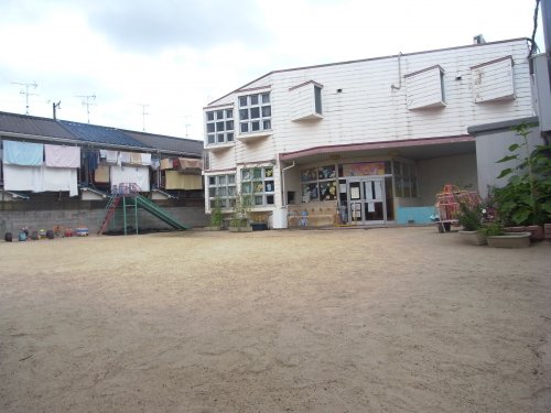 幼稚園・保育園　灰塚保育園（幼稚園・保育園）まで434m