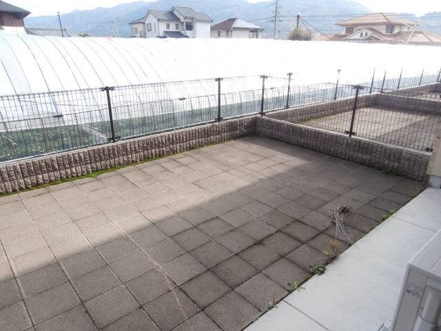 バルコニー　専用庭