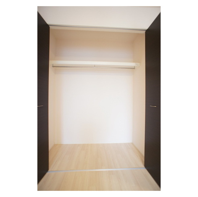 収納　シンプルで使いやすいクローゼット