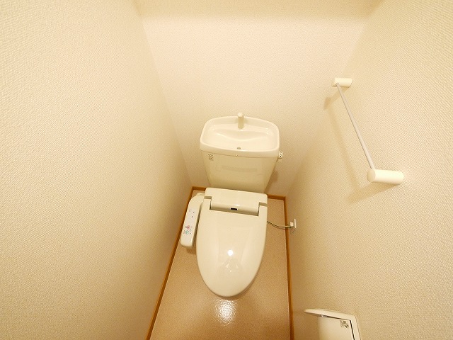 トイレ　コンパクトで使いやすいトイレです