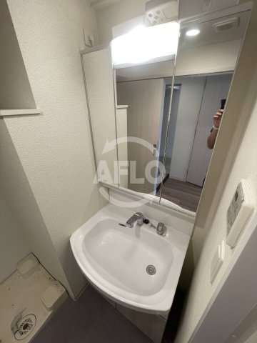 洗面設備　プレサンス新大阪ジェイズ　洗面台