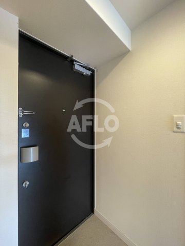 玄関　プレサンス新大阪ジェイズ　玄関