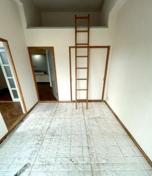 クレール宮崎の居間写真