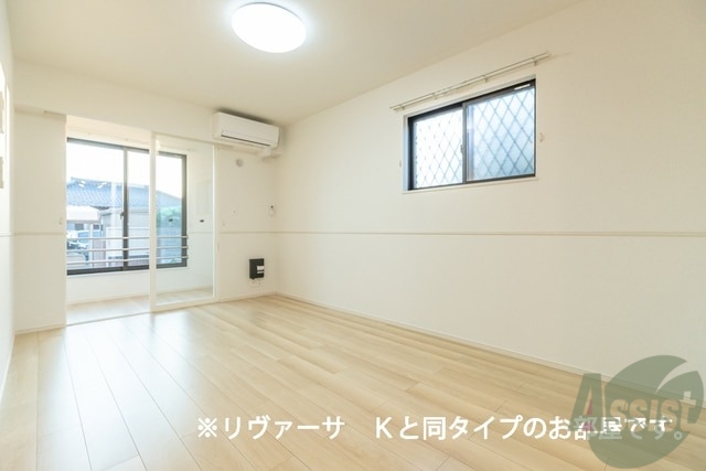 居室・リビング　写真は同タイプのお写真でイメージでございます。
