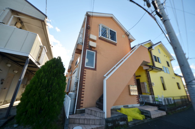 建物外観　～憧れのロフト付きですっ～