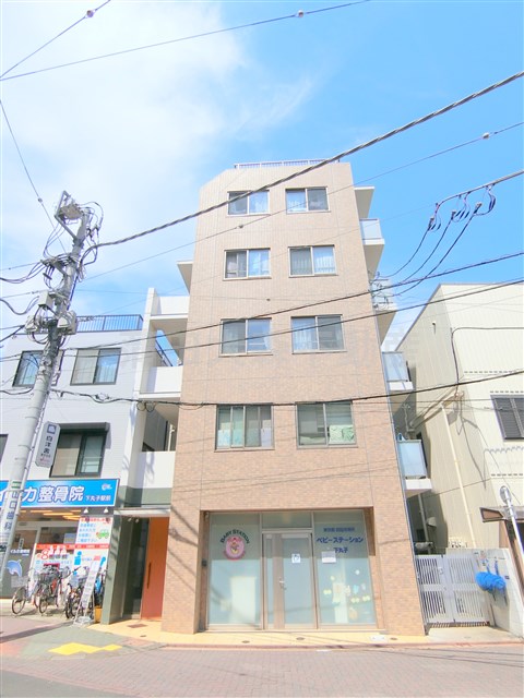 建物外観　2014年3月築　RC鉄筋コンクリート造6階建て1R 1LD
