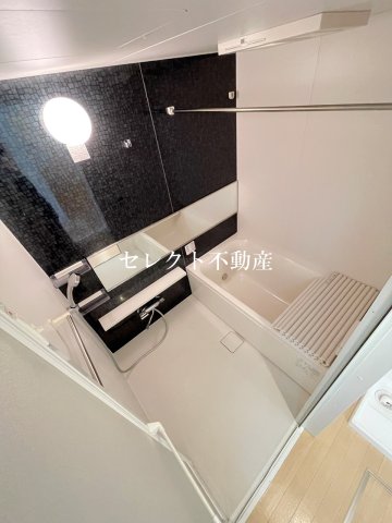 バス・シャワールーム　お風呂で日々の疲れを落としましょう