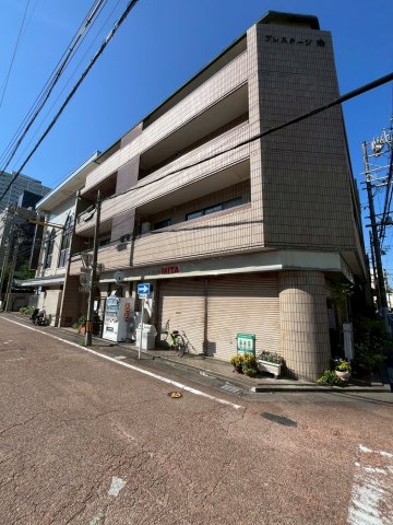 建物外観　外はこのようになっています