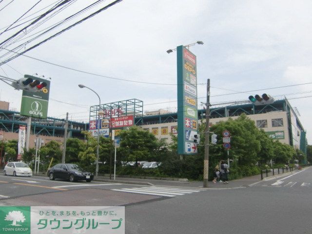 ショッピングセンター　SHOPS（ショッピングセンター）まで520m