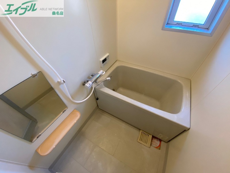バス・シャワールーム　別部屋反転写真