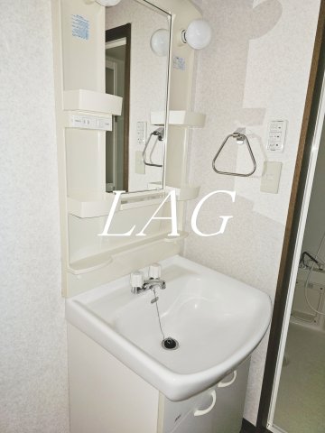 洗面設備　洗面台です。（同仕様です。）