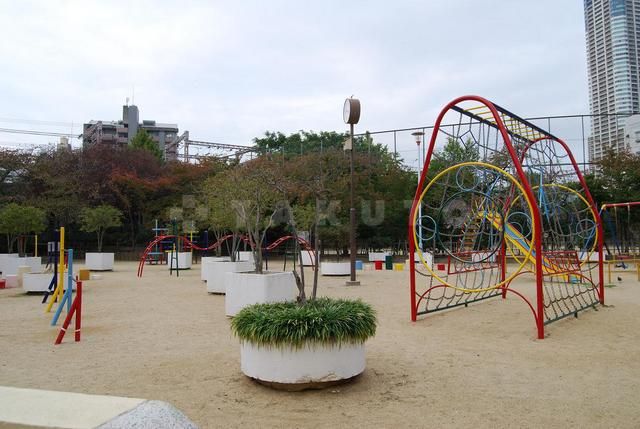 公園　市岡公園（公園）まで428m