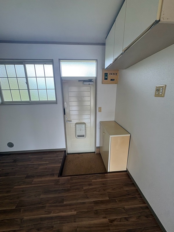 玄関　別部屋参考写真
