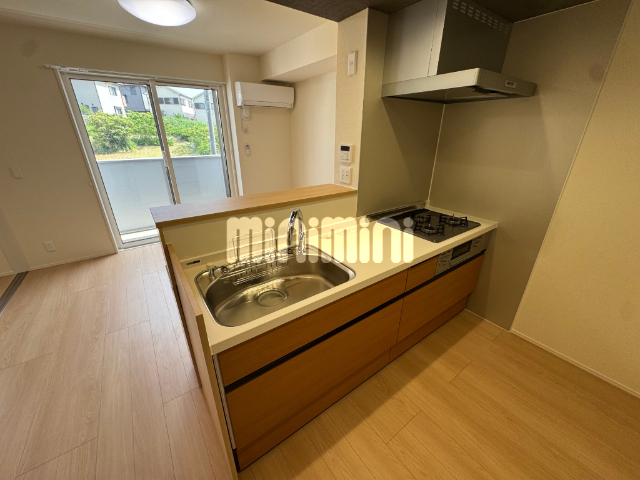 キッチン　※参考写真（※実際のお部屋ではございません）