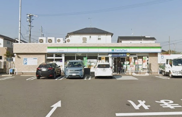 コンビニ　ファミリーマート大府共和西店（コンビニ）まで467m